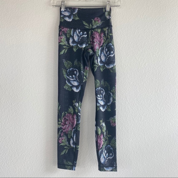 Lululemon High Times Garden Party 7/8 Pant Luon 2 - Picture 8 of 10